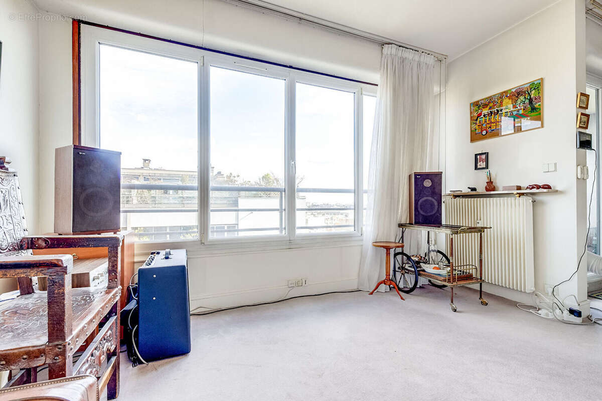 Appartement à PARIS-20E