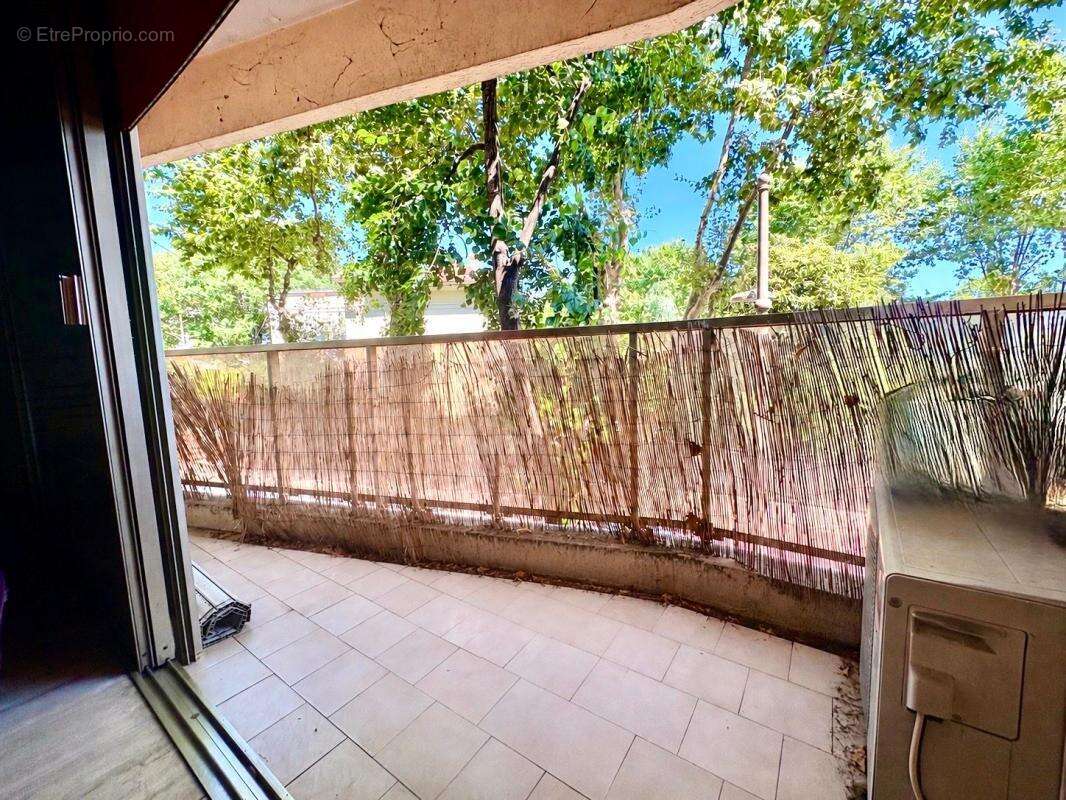 Grand studio 40m2 ! le cannet mairie - photo 2