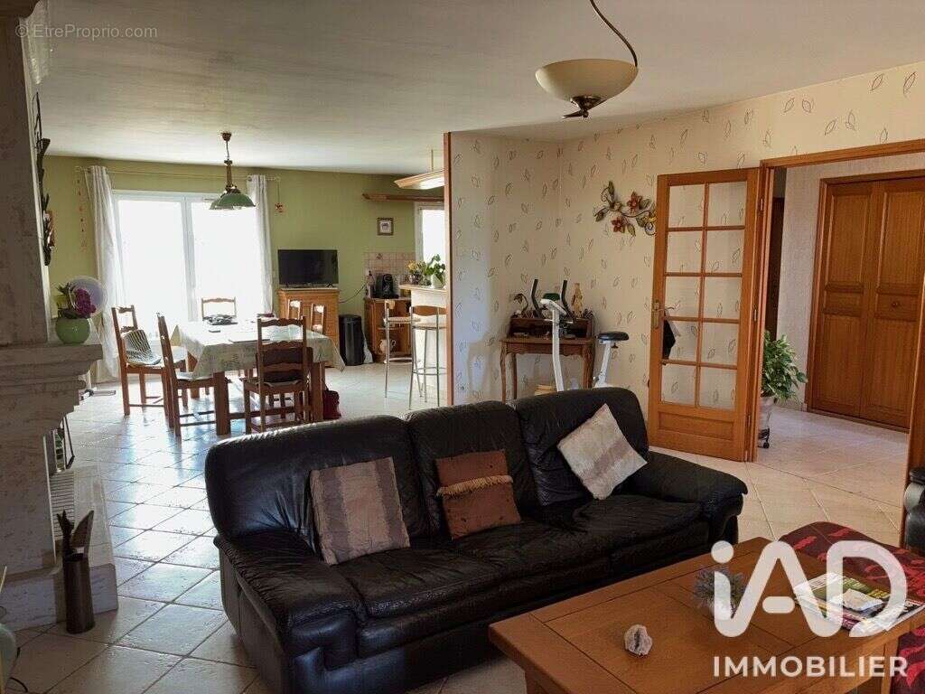 Maison 129 m² à Champsevraine  - photo 5
