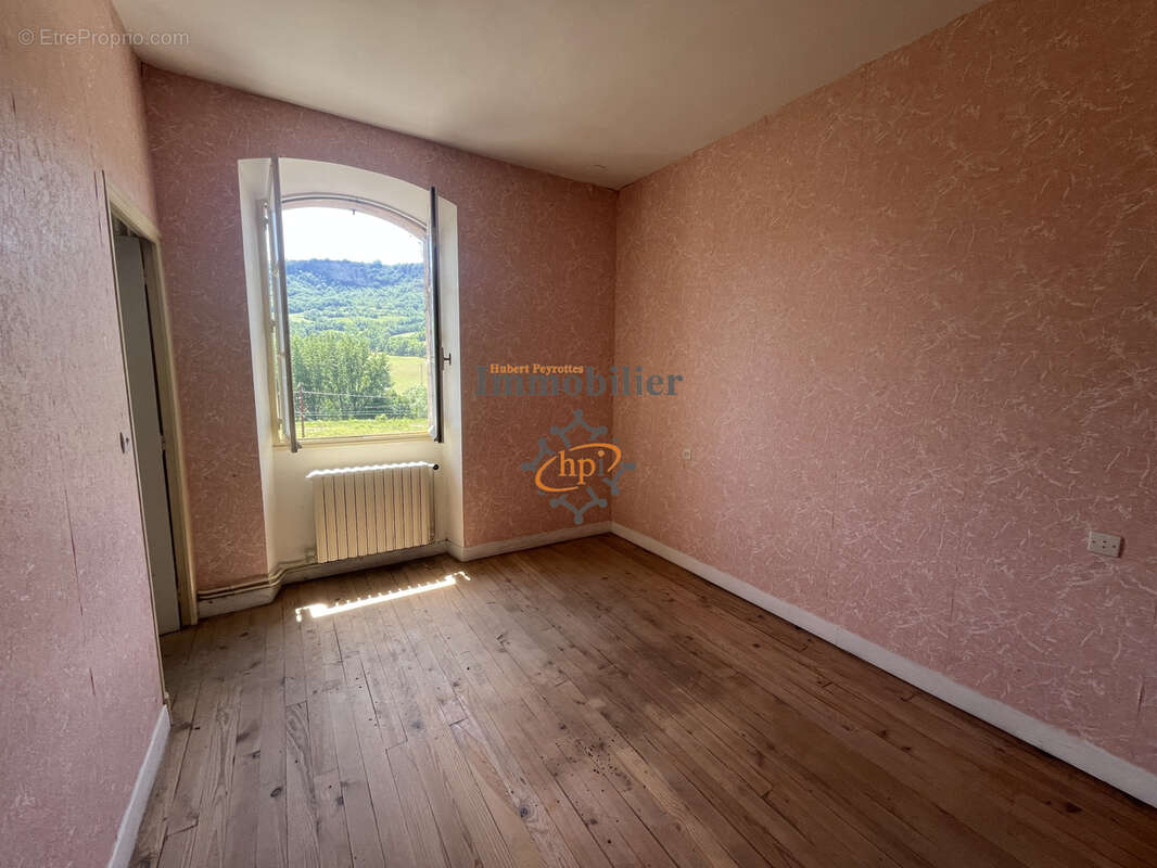 Vente immeuble à usage d'habitation composé de huit appartements Tournemire - photo 11