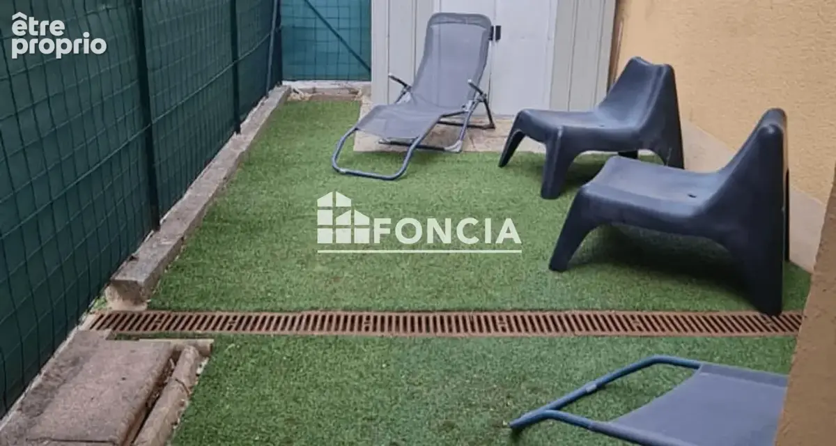 HYÈRES – COSTEBELLE  T3/T4 EN REZ-DE-JARDIN  Appartement de 78 m² avec terrasse et jardin privatif - photo 3