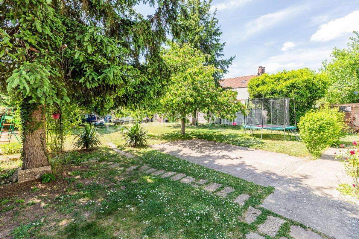 Maison à BOUTIGNY-SUR-ESSONNE