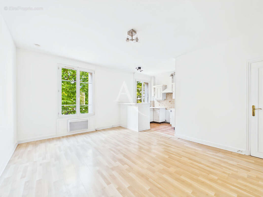 Appartement à SAINT-MAUR-DES-FOSSES