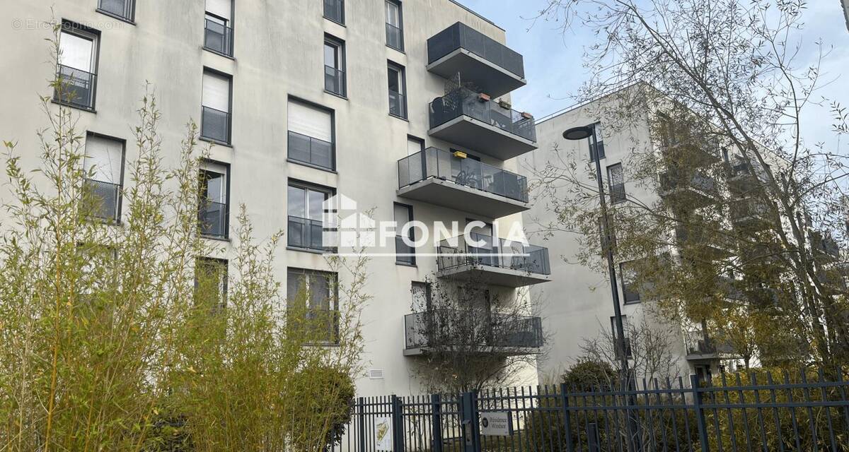 Appartement à LES ULIS