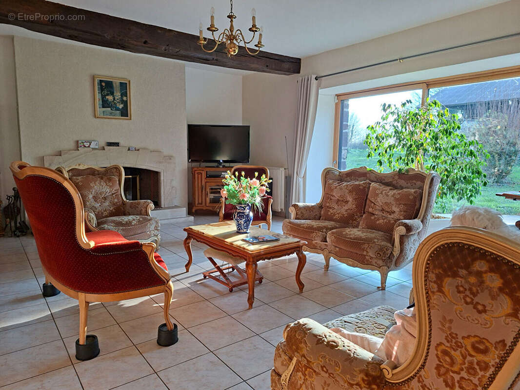 Maison à JANZE