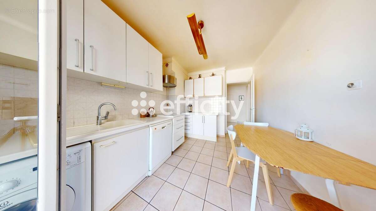 Appartement à LYON-6E