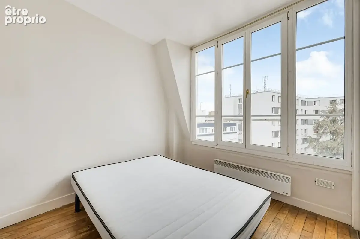 Deux pièces sous les toits avec vue dégagée - photo 5