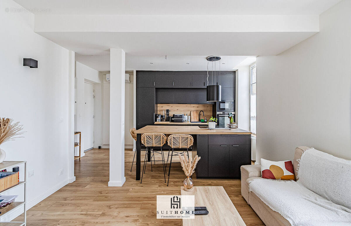 Appartement à ANSE