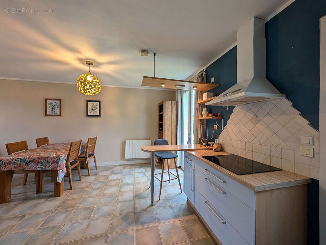 Maison à LE VIVIER-SUR-MER