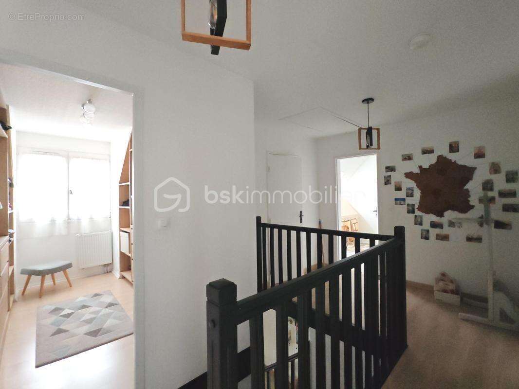 Appartement à EMERAINVILLE