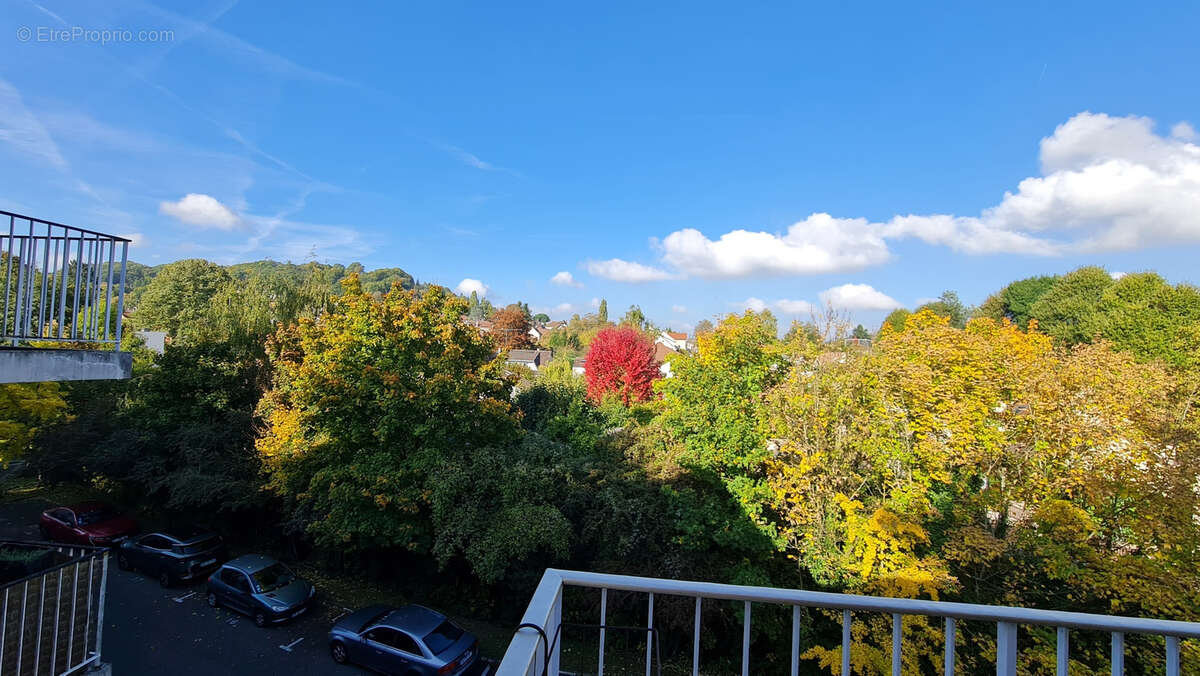 Appartement à BURES-SUR-YVETTE