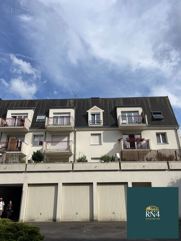 Appartement à PONTAULT-COMBAULT