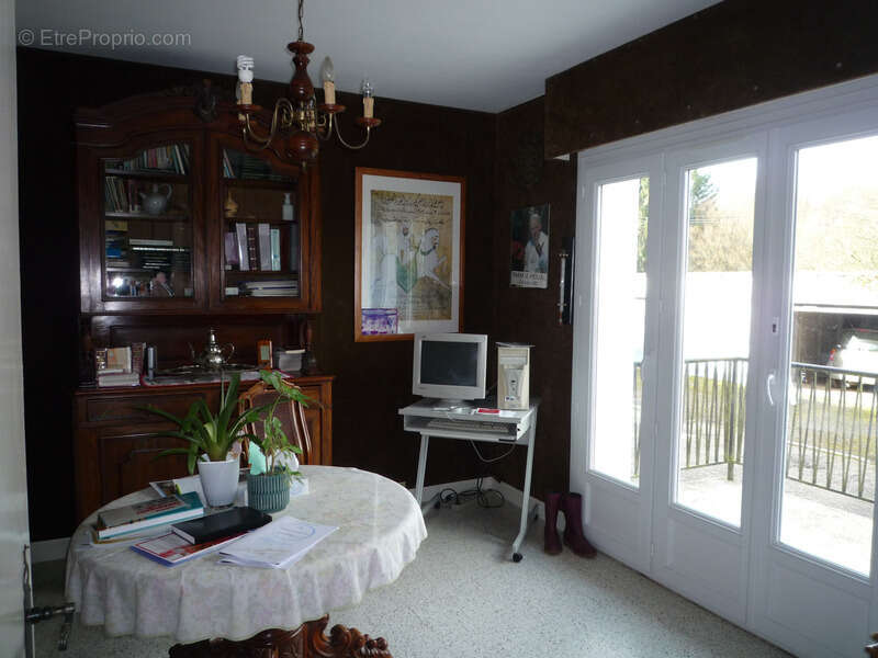 MONTDAUPHIN (77) à vendre ensemble immobilier composé de deux maisons, de 2 bâtiments industriels sur un terrain de  de 2 hectar - photo 16