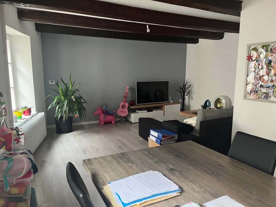 25 - Appartement à REMIREMONT