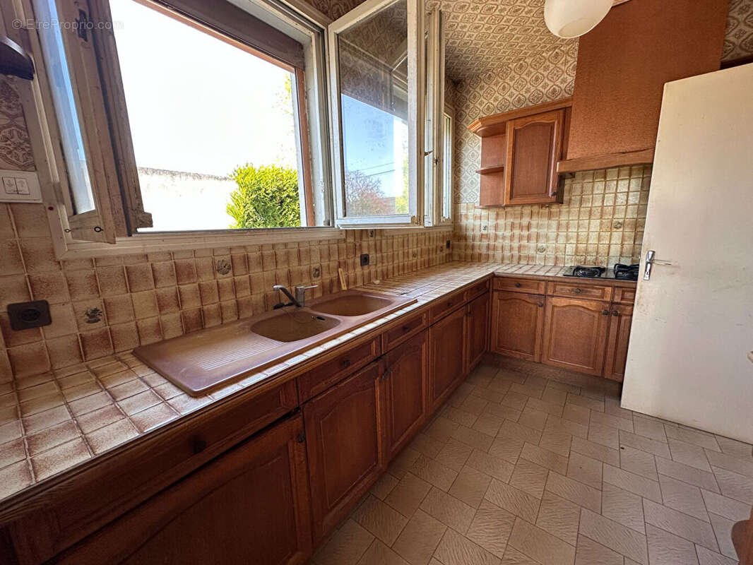 Maison à VILLEVENARD