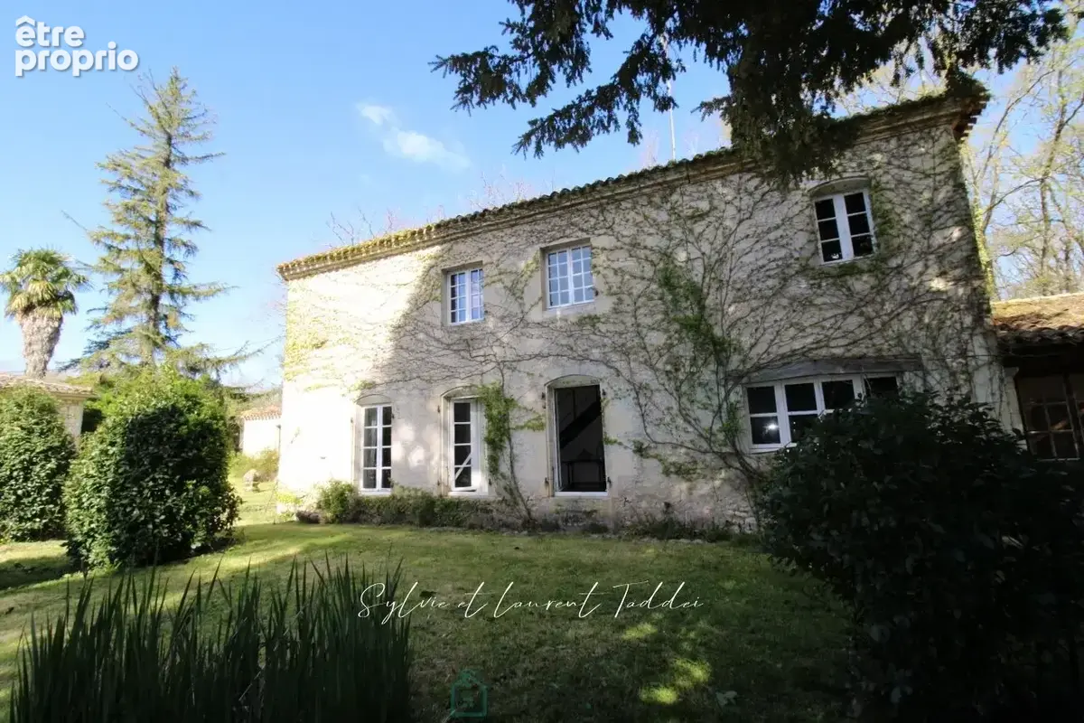 Propriete de caractere en pierre avec maison d'amis - photo 1