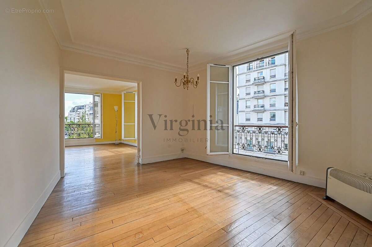 Appartement à CHARENTON-LE-PONT