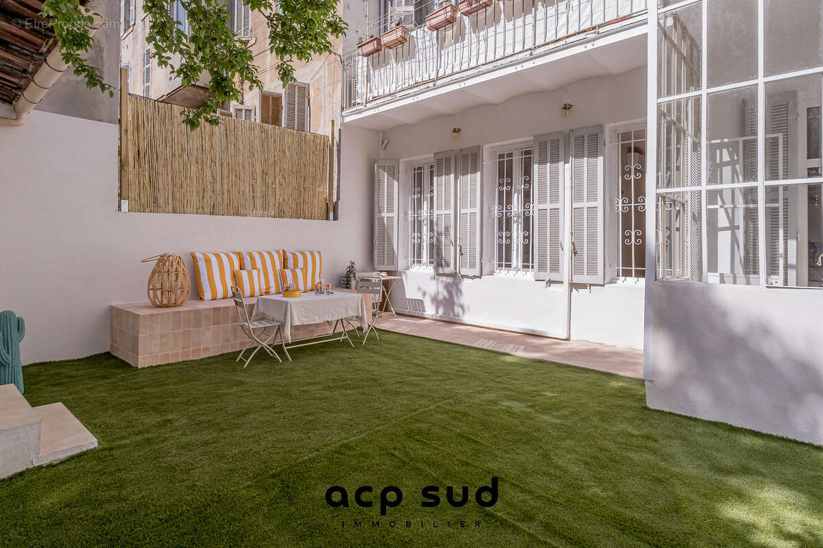 Appartement à MARSEILLE-7E