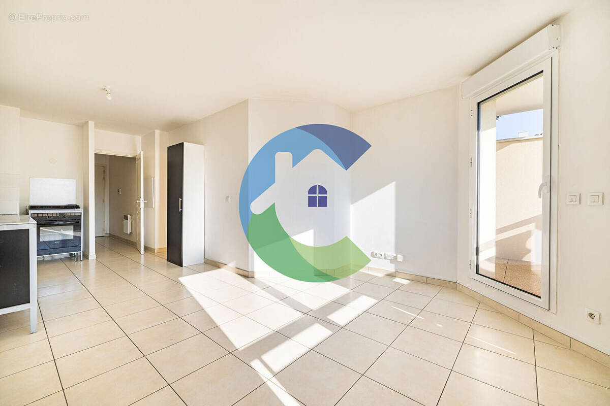 Appartement à EPINAY-SUR-ORGE