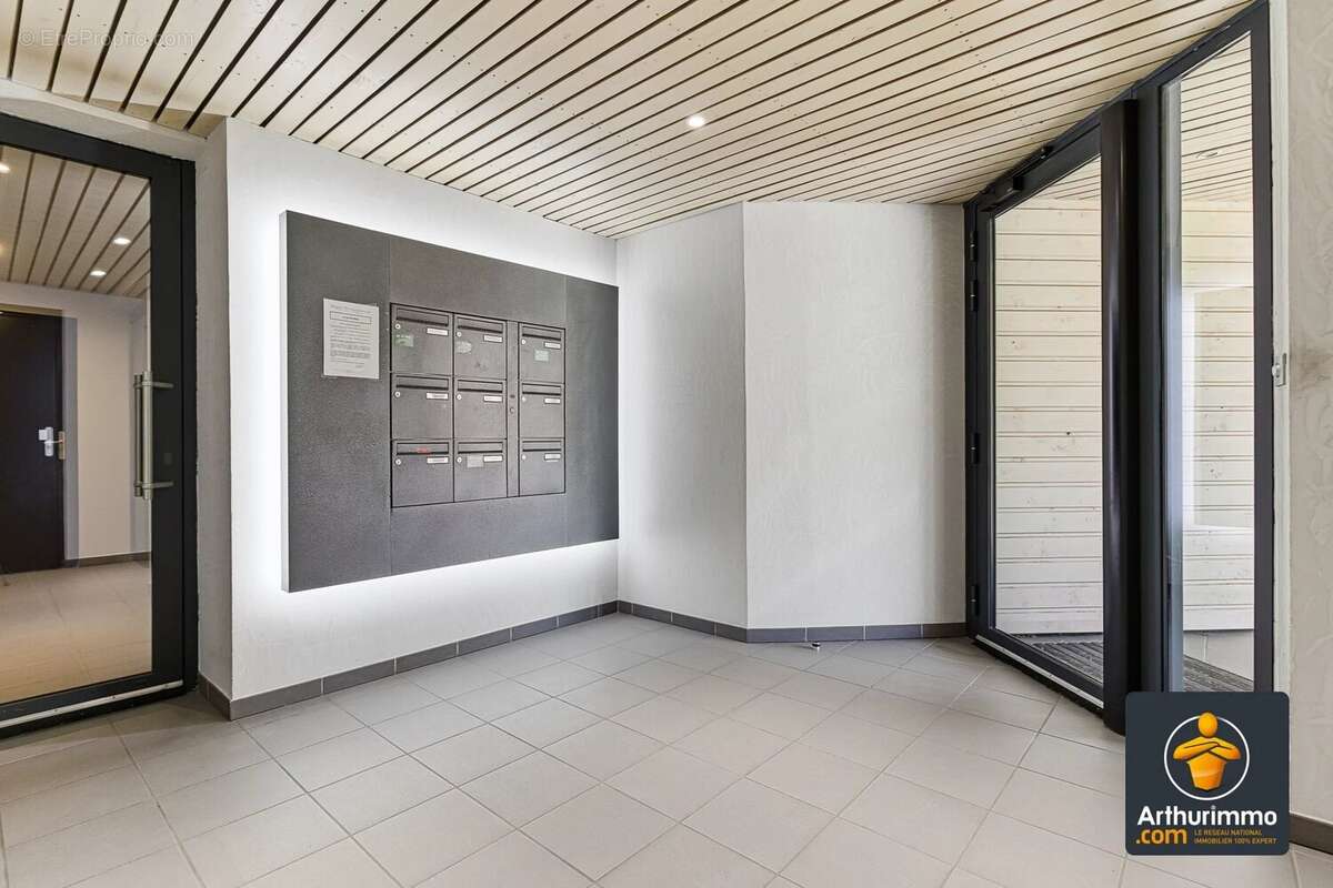 Appartement à SOUCIEU-EN-JARREST