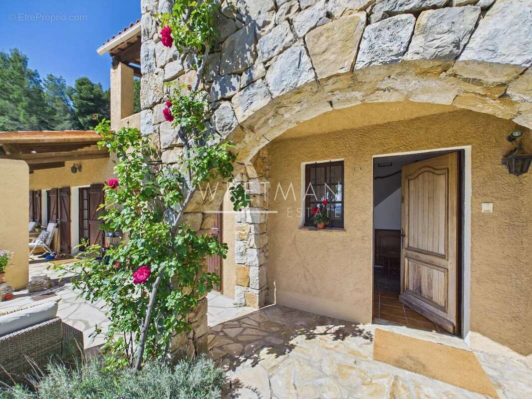 Maison à SEILLANS