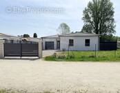 Maison à LES MATHES