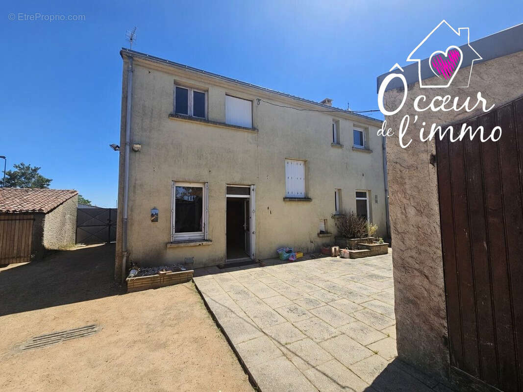 Maison 130 m² à Saint-Macaire-En-Mauges  - photo 8