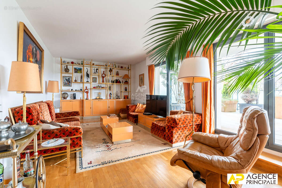 Appartement à MAISONS-LAFFITTE