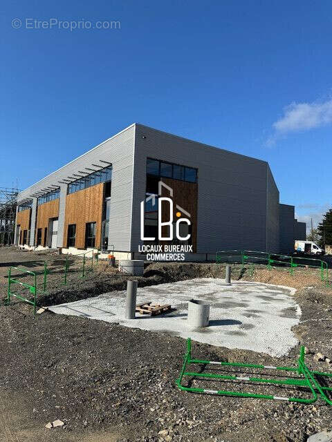 Commerce à BASSE-GOULAINE