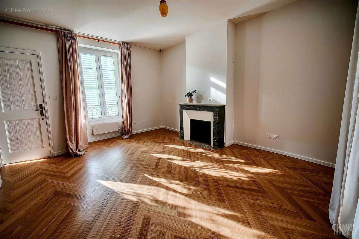 Maison à LOUVECIENNES