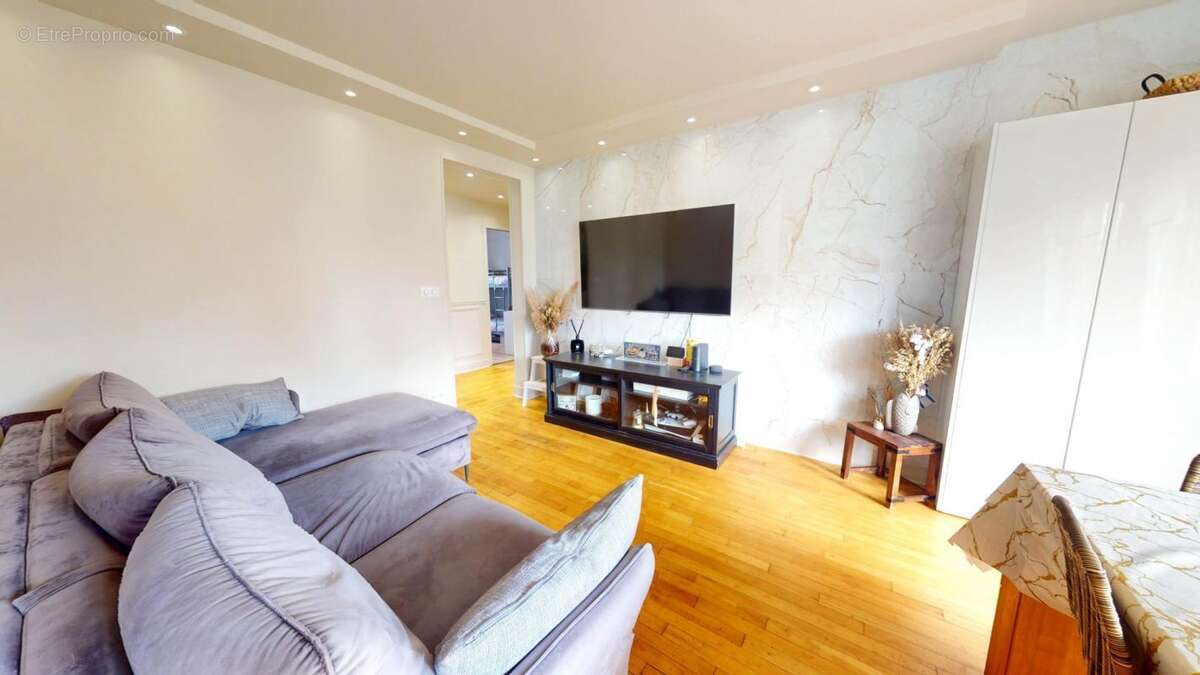 Appartement à NOGENT-SUR-MARNE