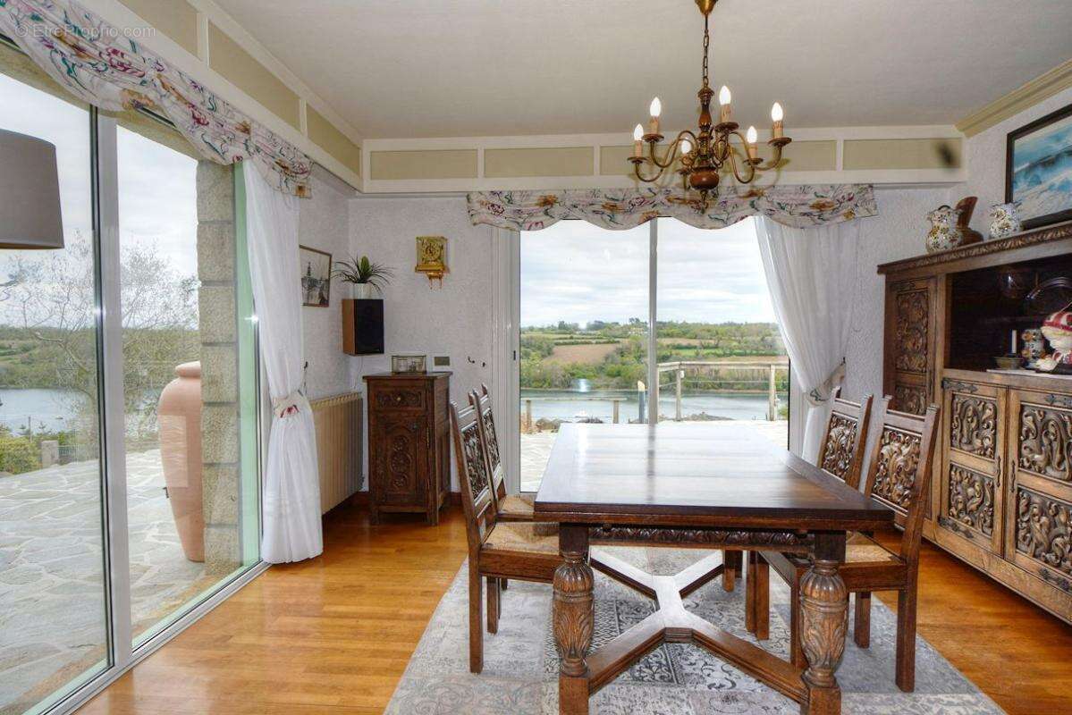 Propriété  en bord d'estuaire avec piscine - photo 12