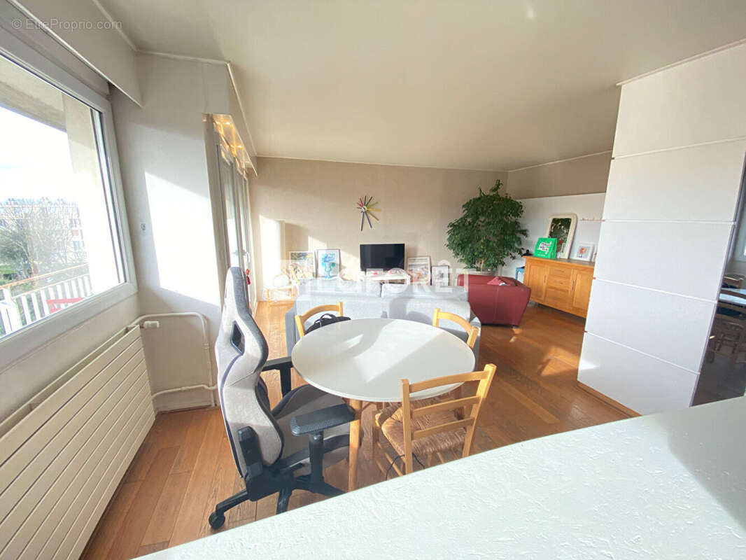 Appartement à RUEIL-MALMAISON