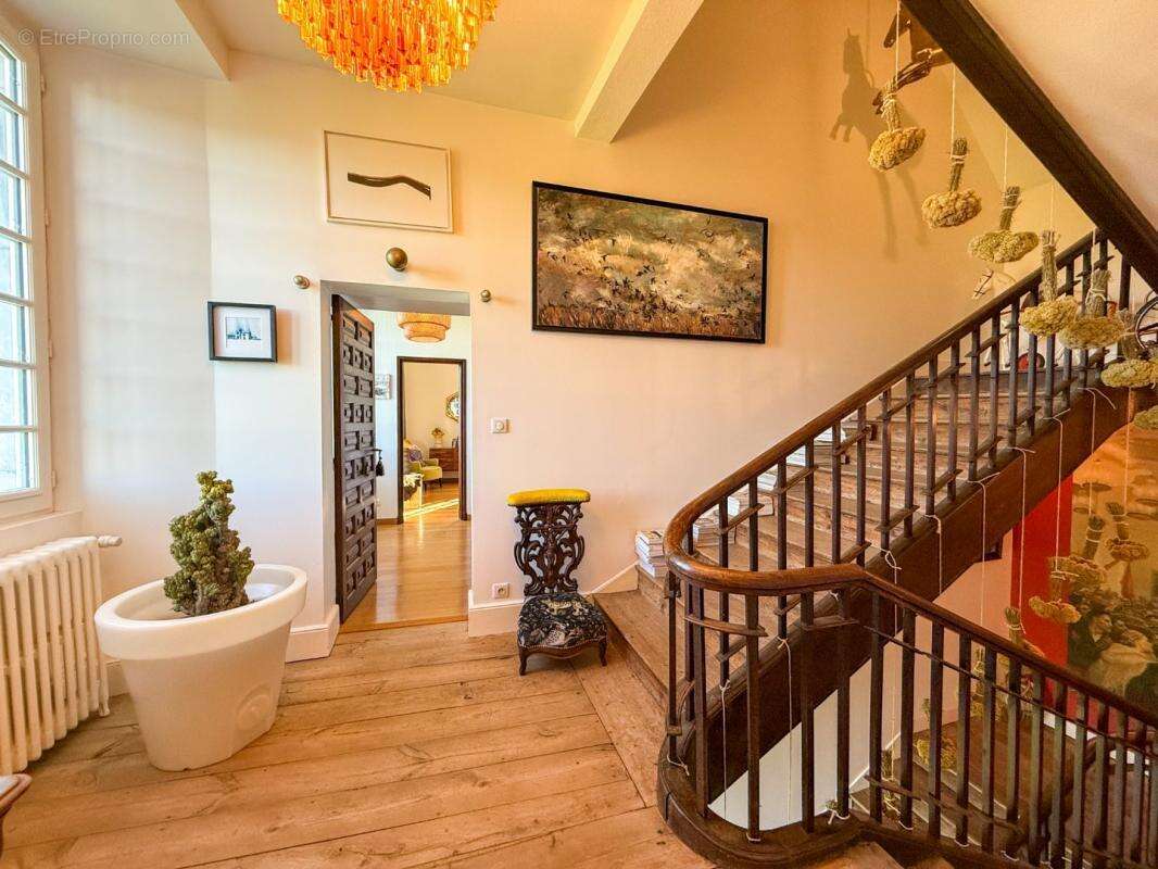 Maison à COLLONGUES