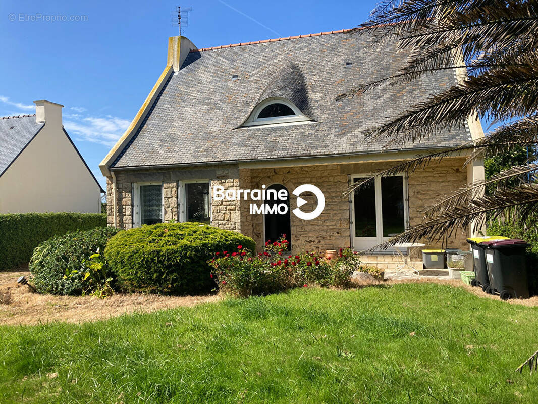 Maison à SANTEC