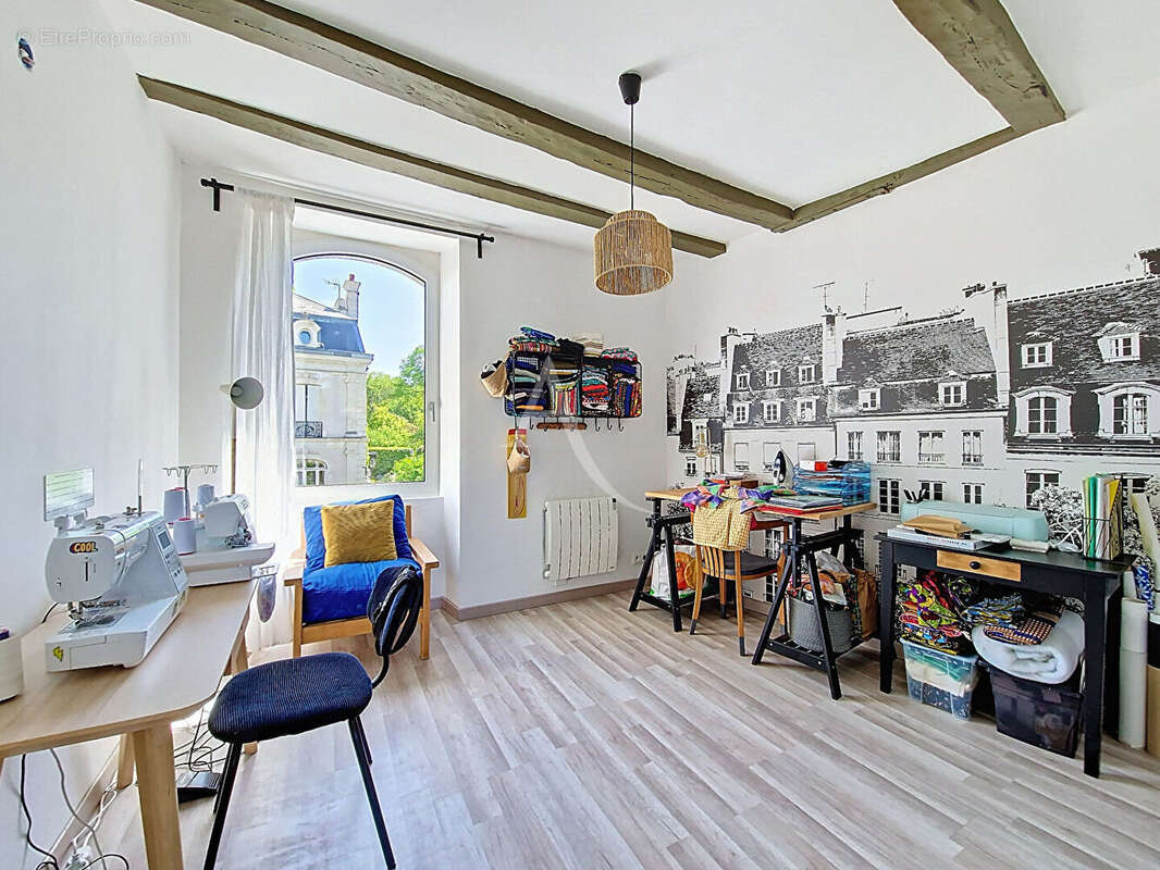 Maison à FENEU