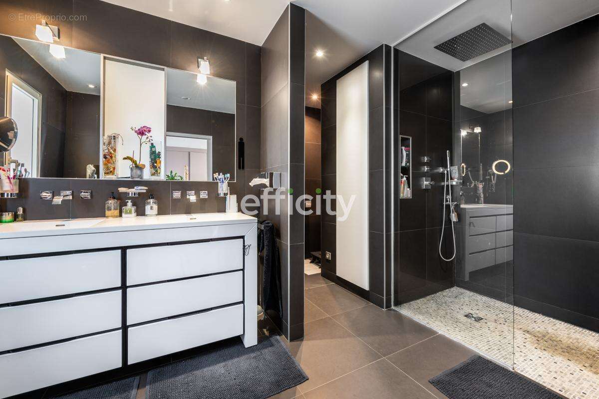 Maison à SAINT-CYR-AU-MONT-D'OR