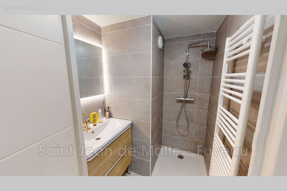 Appartement à AIX-EN-PROVENCE