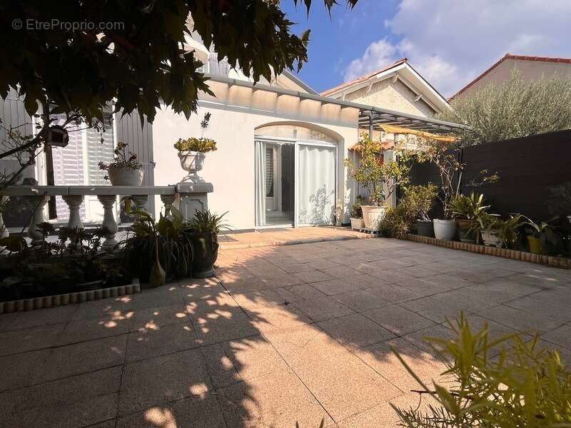 Maison à MARSEILLE-4E