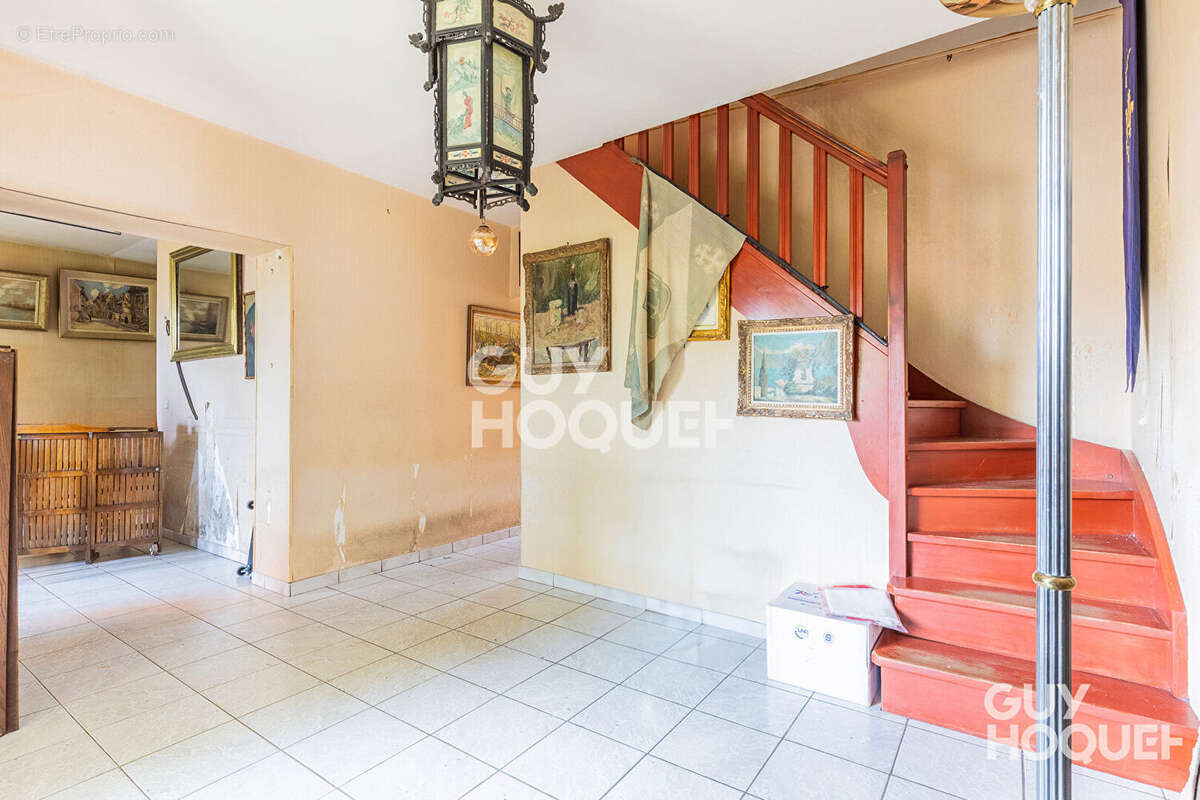 Maison à SAVIGNY-SUR-ORGE