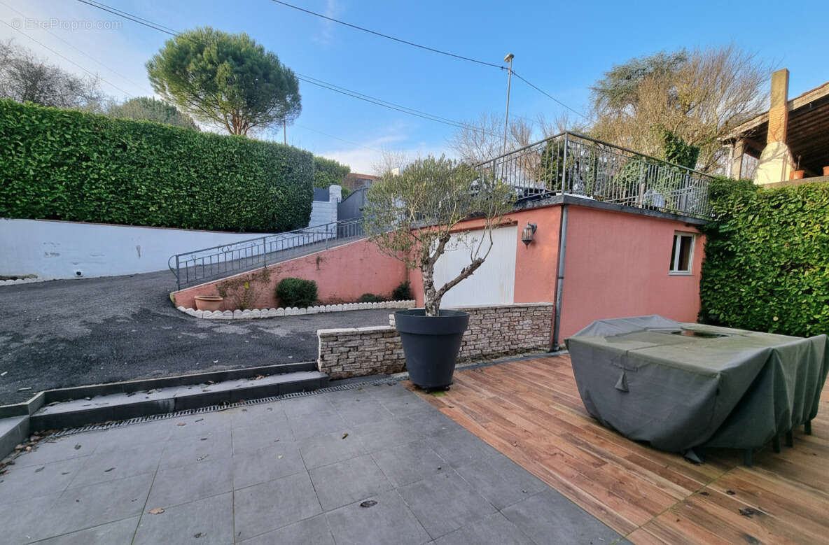 Maison à BON-ENCONTRE