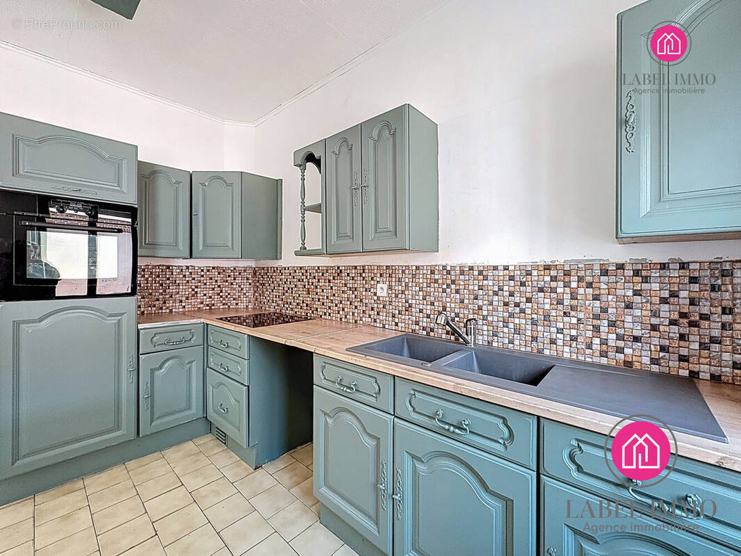 Cuisine - Maison à CONDE-SUR-L'ESCAUT