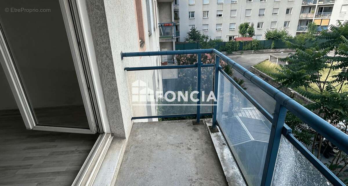 Appartement à LYON-8E