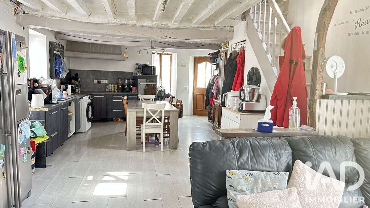 Maison 84 m² à Chateau-Landon  - photo 8
