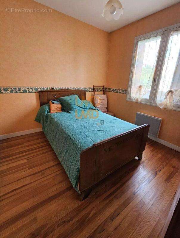 Maison à SAINT-JEAN-D&#039;ANGELY