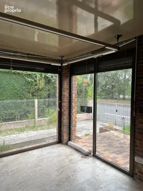 Maison d' habitation ou bureaux de 160 m2 avec grand garage - photo 3