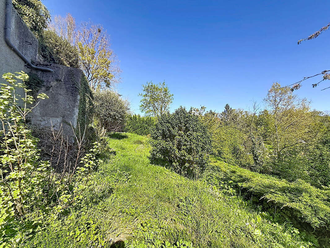 Maison à NEAUPHLE-LE-CHATEAU