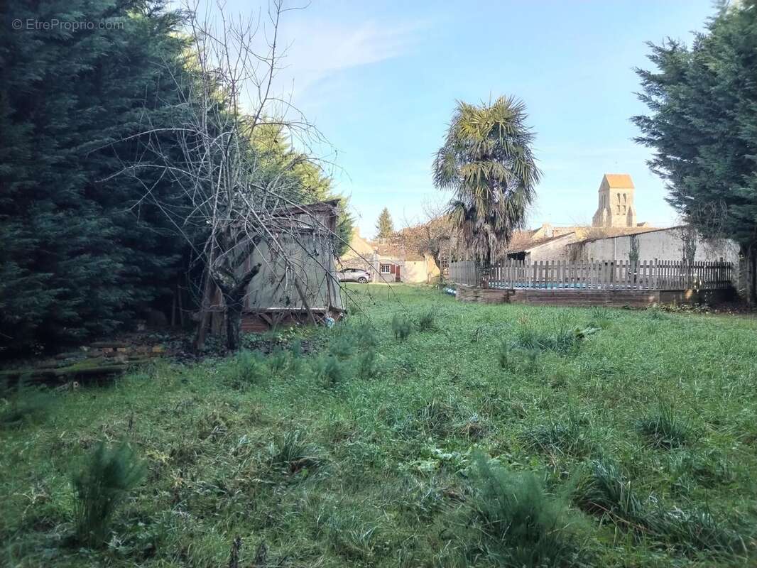 Maison à REMAUVILLE