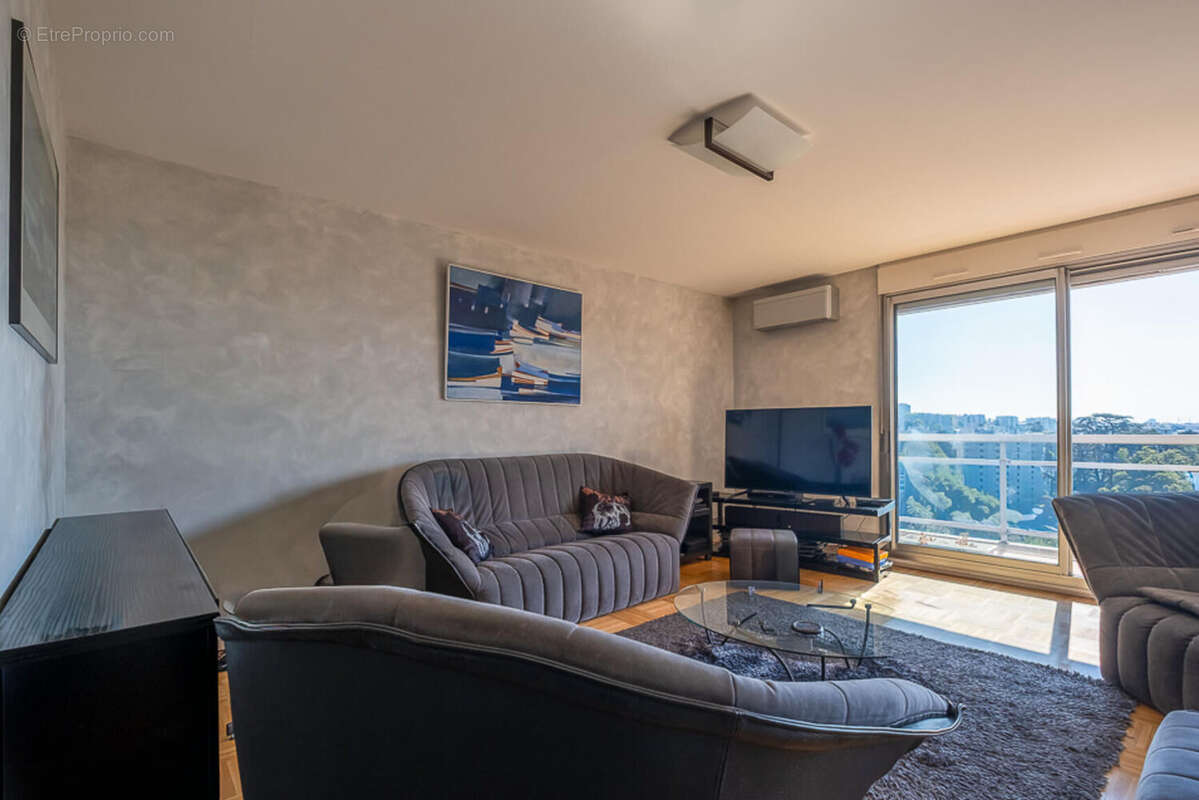 Photo 5 - Appartement à CALUIRE-ET-CUIRE