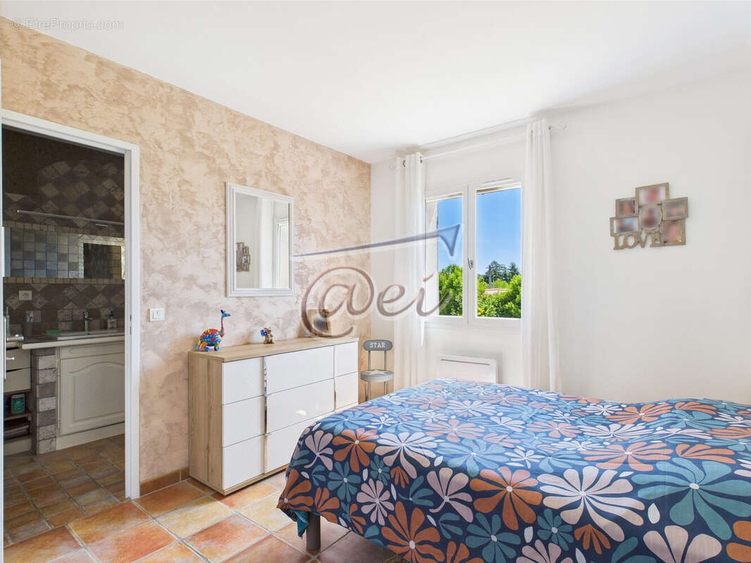 Maison à SAINT-MAXIMIN-LA-SAINTE-BAUME